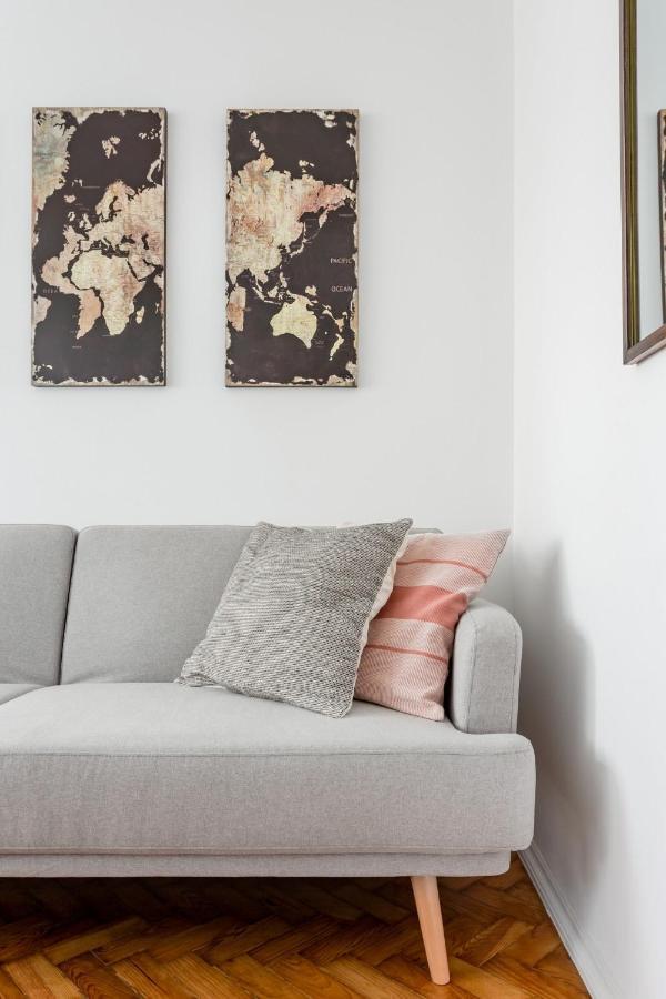 Stroll To Coffee Shops Near A Renovated Hillside Apartment In Graca Lisboa 外观 照片