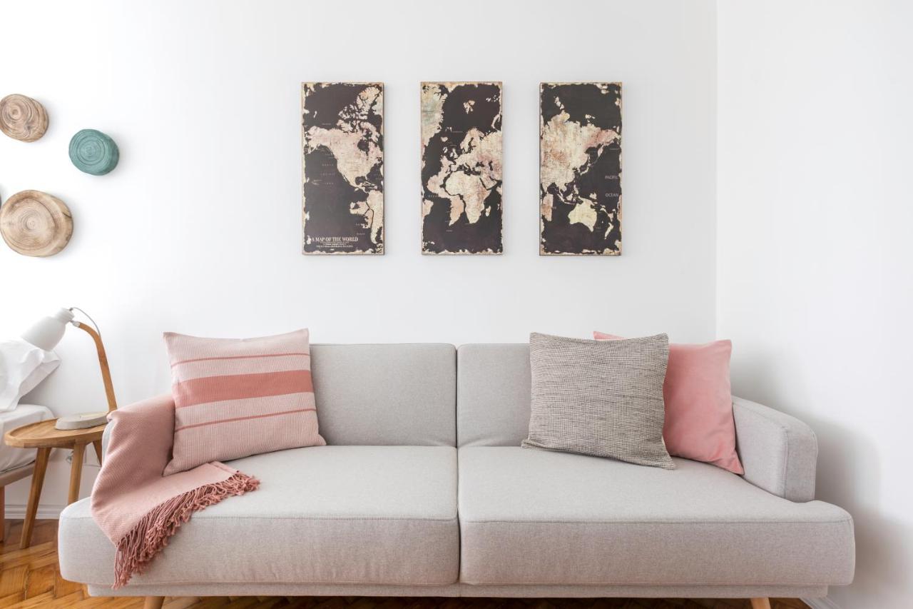 Stroll To Coffee Shops Near A Renovated Hillside Apartment In Graca Lisboa 外观 照片